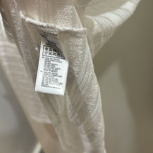 Forever 21 White Sweater Size Small - Picture 5 of 6